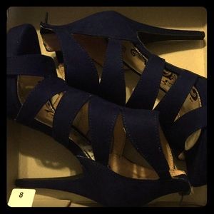 Brash Karbon Navy Heels